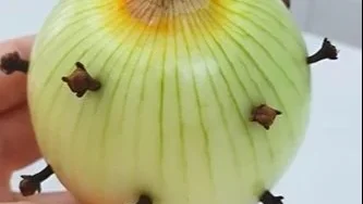 Cebolla con clavos, una receta sabrosa y aromática para realzar tus comidas.